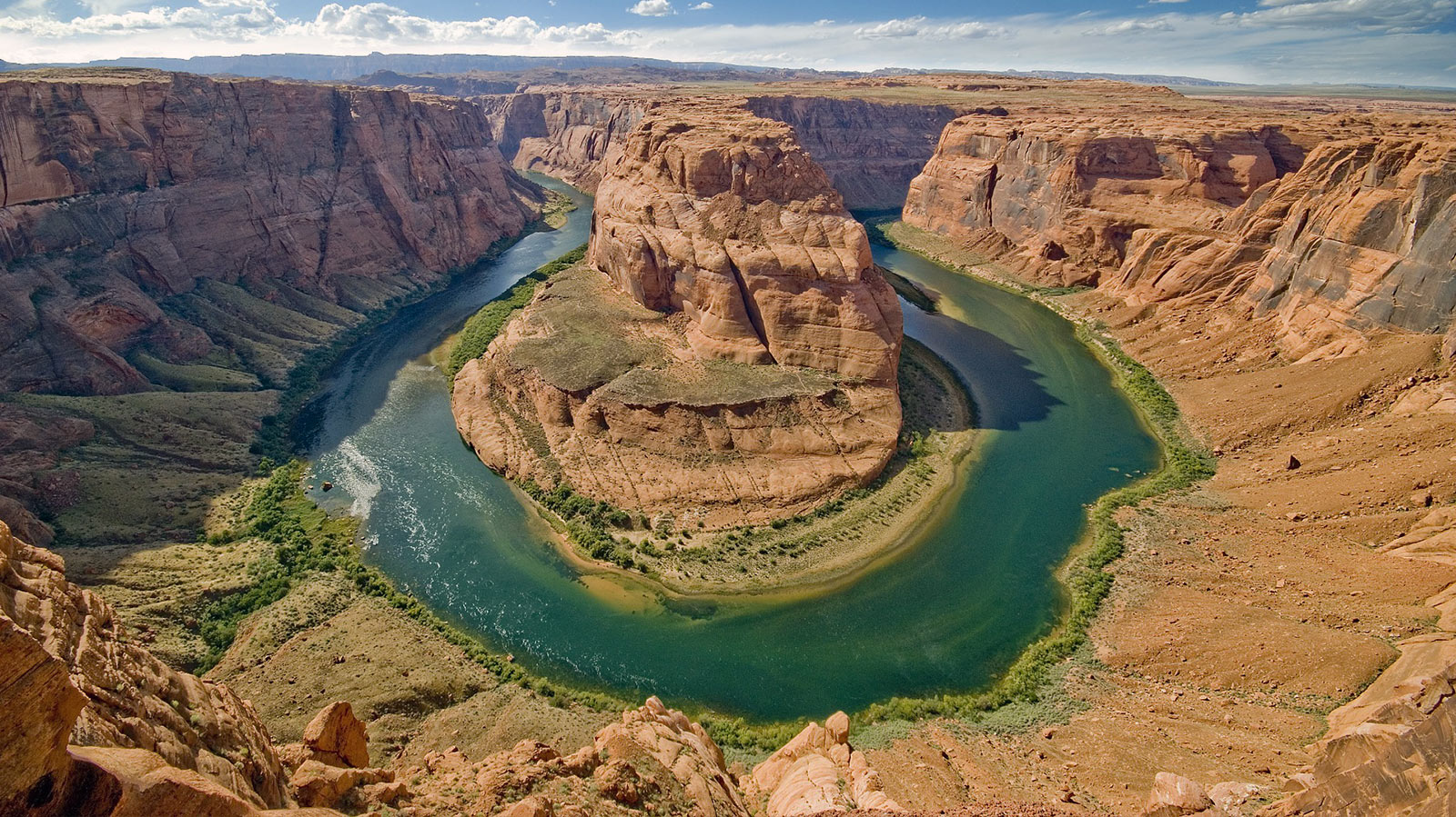 Photo of the Horseshoe Bend on the Colorado River in Utah